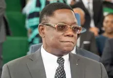 theodore-holo-veste-lunette.jpg